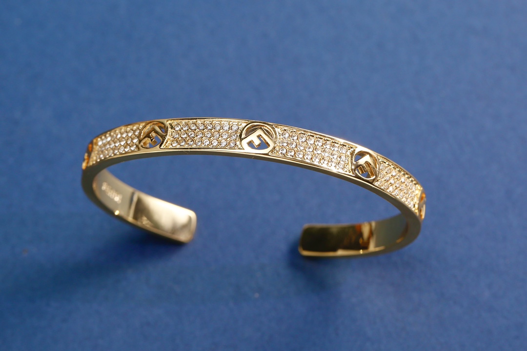 Fendi bracelet 11lyh85